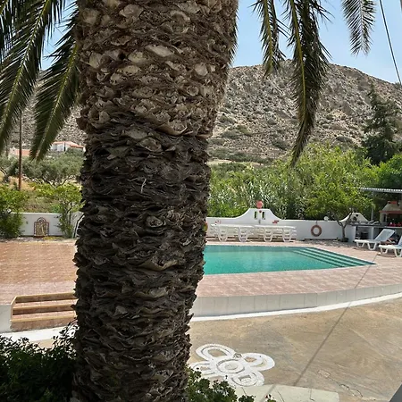 Garden דירה *